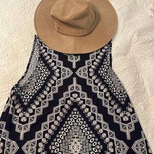 Print dress in blue.